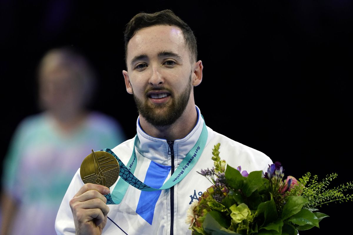 🥇 | Israëlische turner veilt gouden WK-medaille, wil minstens 100.000 dollar ophalen