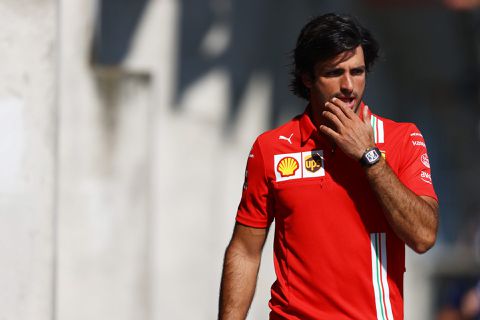 Ferrari eist in 2e seizoenshelft een foutloos weekend van Carlos Sainz