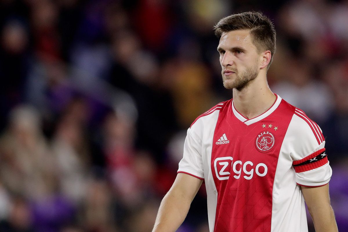 Joël Veltman weet nog niet of hij bij Ajax blijft