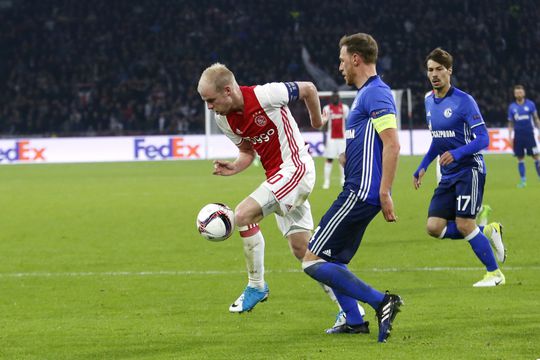 Schalke-aanvoerder Höwedes mist laatste wedstrijd door liesoperatie