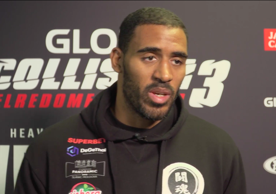 🎥 | Benjamin Adegbuyi over blessure Alistair Overeem: 'Hij is slecht voor de sport'
