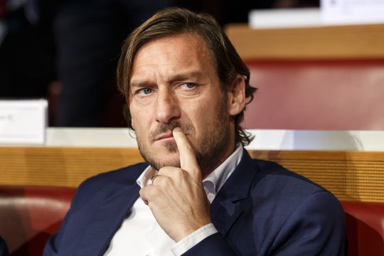 'AS Roma wil clublegende Totti technisch directeur maken'