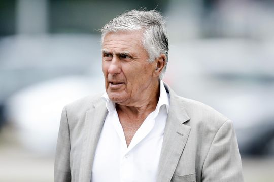 Sjaak Swart wil poen nu UEFA bevestigt dat Rocchi blunderde bij Ajax tegen Chelsea
