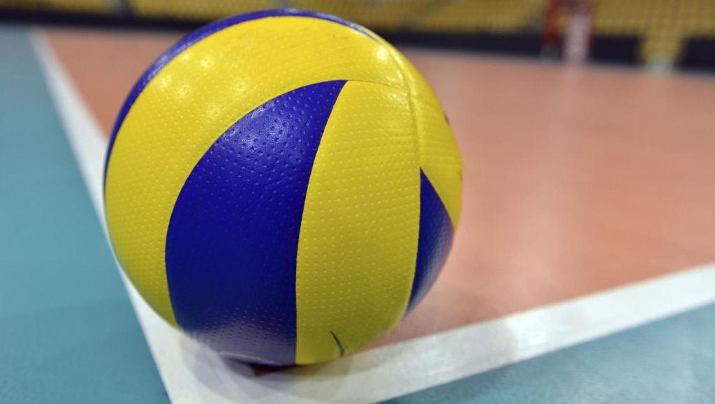 Volleyballers Dynamo naar laatste acht in Europa