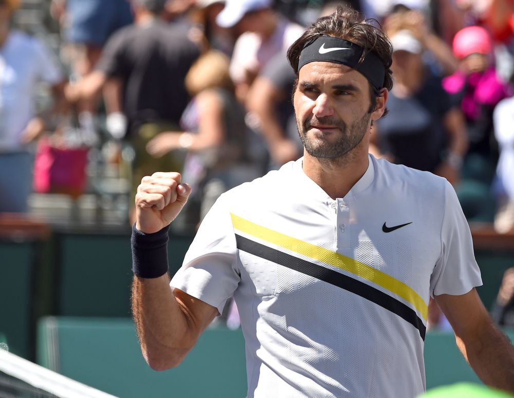 Federer overleeft 2 matchpoints tegen Paire en gaat door in Halle