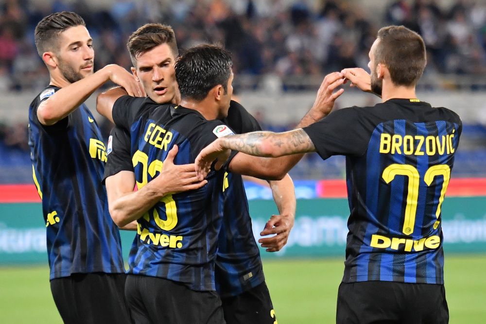 Inter wint verrassend en brengt Lazio in spanning