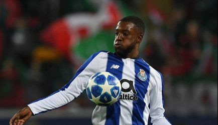 Bazoer speelt en scoort in bekerpotje Porto (video)