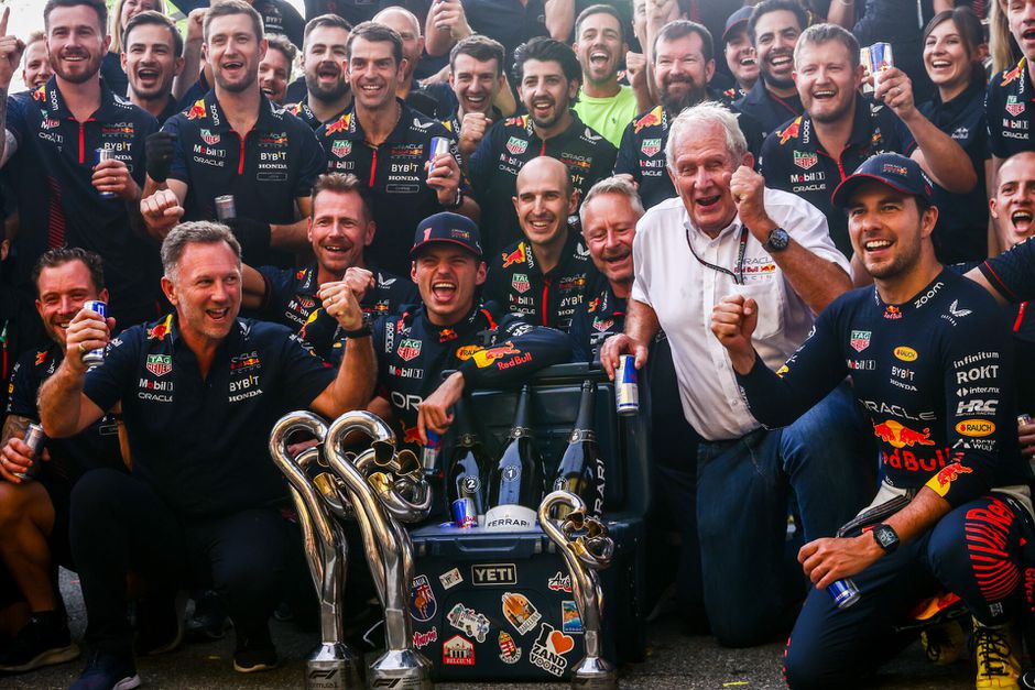 'Red Bull-teambaas Christian Horner wil Helmut Marko dumpen, ultimatum Pérez'