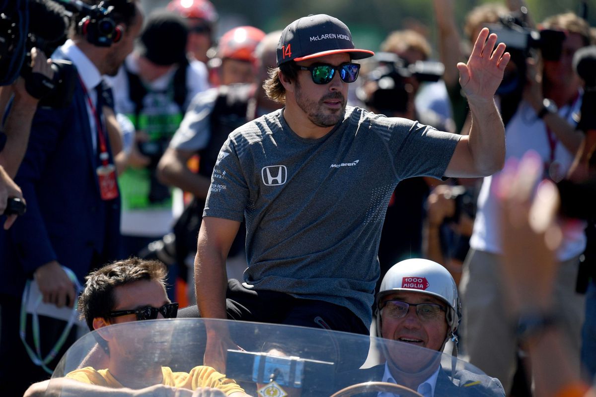 'McLaren ruilt Honda in voor Renault en houdt zo Alonso binnenboord'