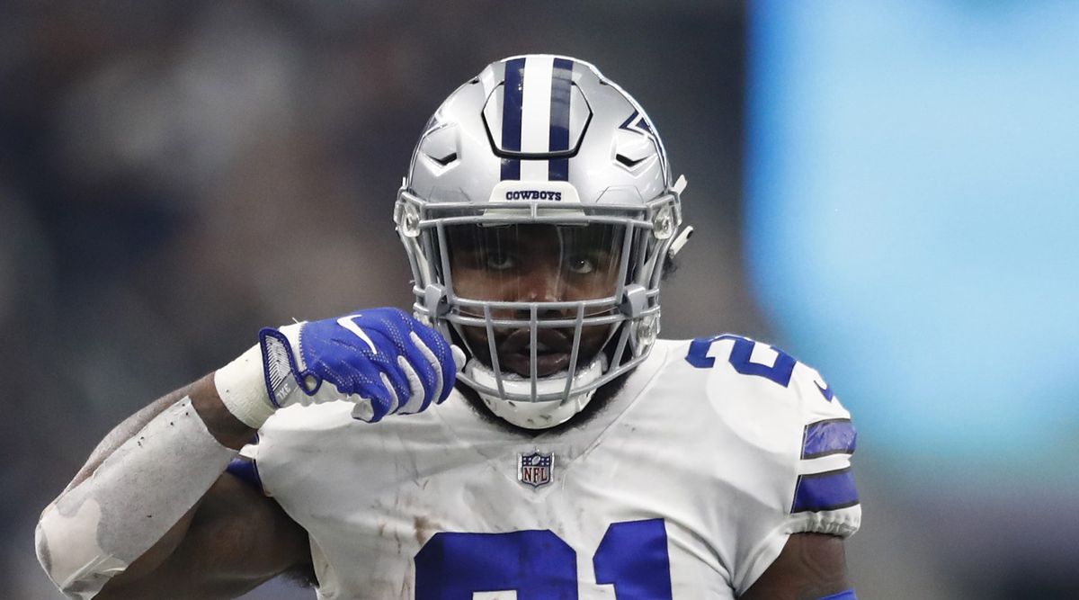 Elliott tekent na veel gezeik een nieuw contract bij Dallas en is in één klap rijkste running back in NFL