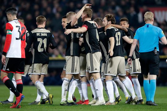 Slaapkoppen... 🤦 Feyenoord volgens KNVB 'gewoon' in bekerfinale op 5 mei (foto)