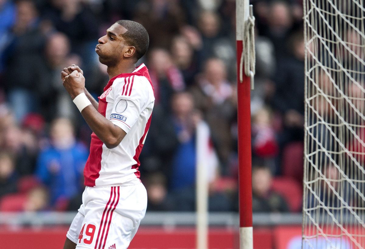 'Ajax voert gesprekken met Ryan Babel over terugkeer'