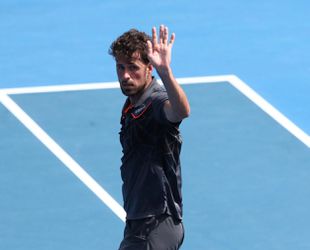 Held! Haase gebruikt onderhandse service op ATP-toernooi in Auckland (video)