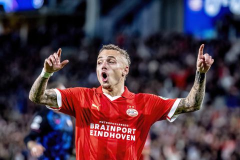 Goed nieuws voor PSV in aanloop naar maand vol topwedstrijden: Noa Lang weer beschikbaar