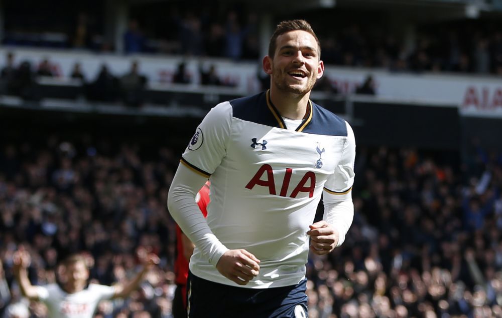 Goal Janssen maakt feestje bij Tottenham compleet (video)