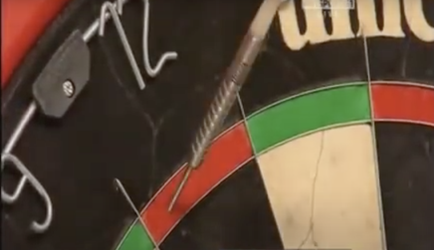🎥 | Dit is de enige 9-darter tot nu toe in een WK-finale