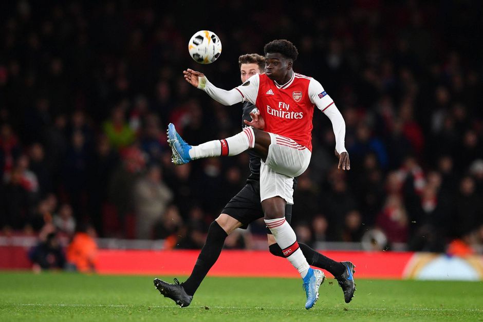 Dost-loos Frankfurt zorgt voor enorme stunt bij Arsenal