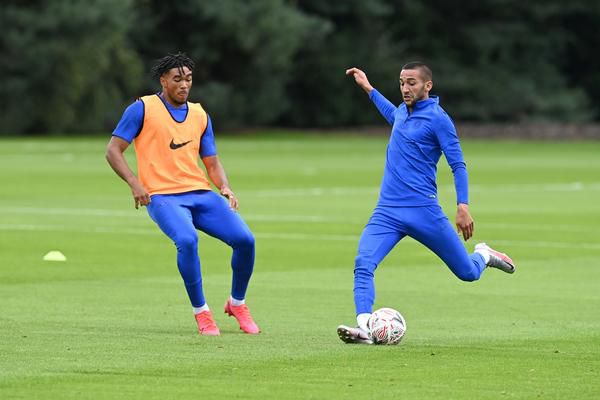 Check hier de foto's van de eerste groepstraining van Ziyech bij Chelsea