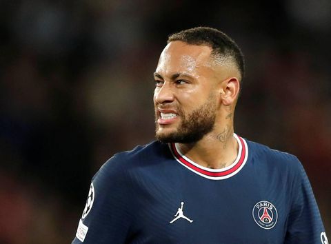 Neymar komt geblesseerd terug van Brazilië en moet Champions League-ronde overslaan