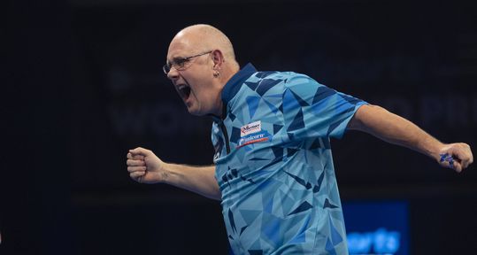 Ian White voltooit waanzinnige comeback tegen Darius Labanauskas op World Grand Prix