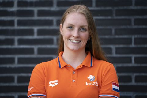 Marrit Steenbergen grijpt met overmacht Europese titel op 200 meter vrije slag