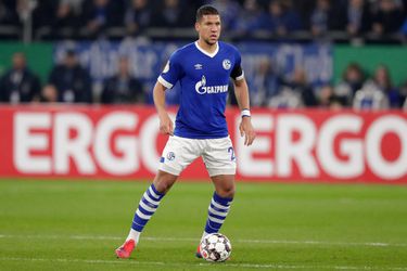 Bruma begint dramatisch aan competitiedebuut voor Schalke (video)