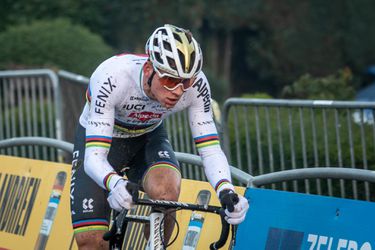 🎥 | Dit was de fenomenale veldritwinter van heerser Mathieu van der Poel