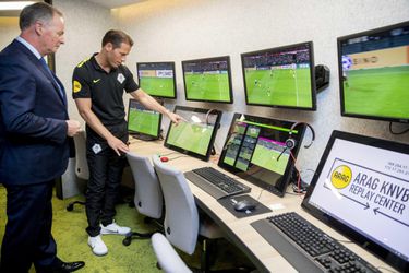 Centrum voor videoscheidsrechters geopend: 'Voetbal wordt dit seizoen eerlijker'