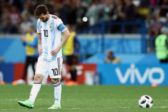 Kranten wereldwijd huilen mee met Messi: 'Messi red jezelf'