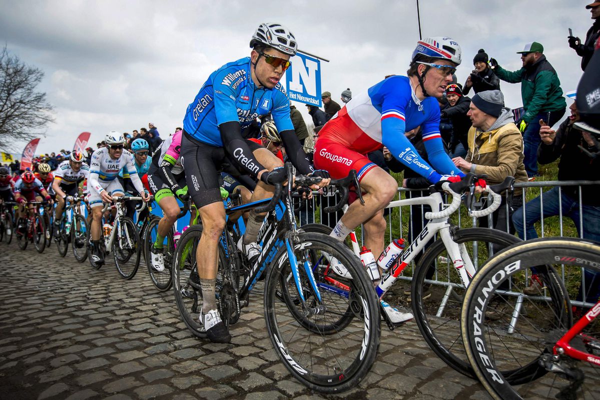 Van Aert wil Roubaix winnen voor 'Goolie': 'Kom terug om die bloemen te pakken'