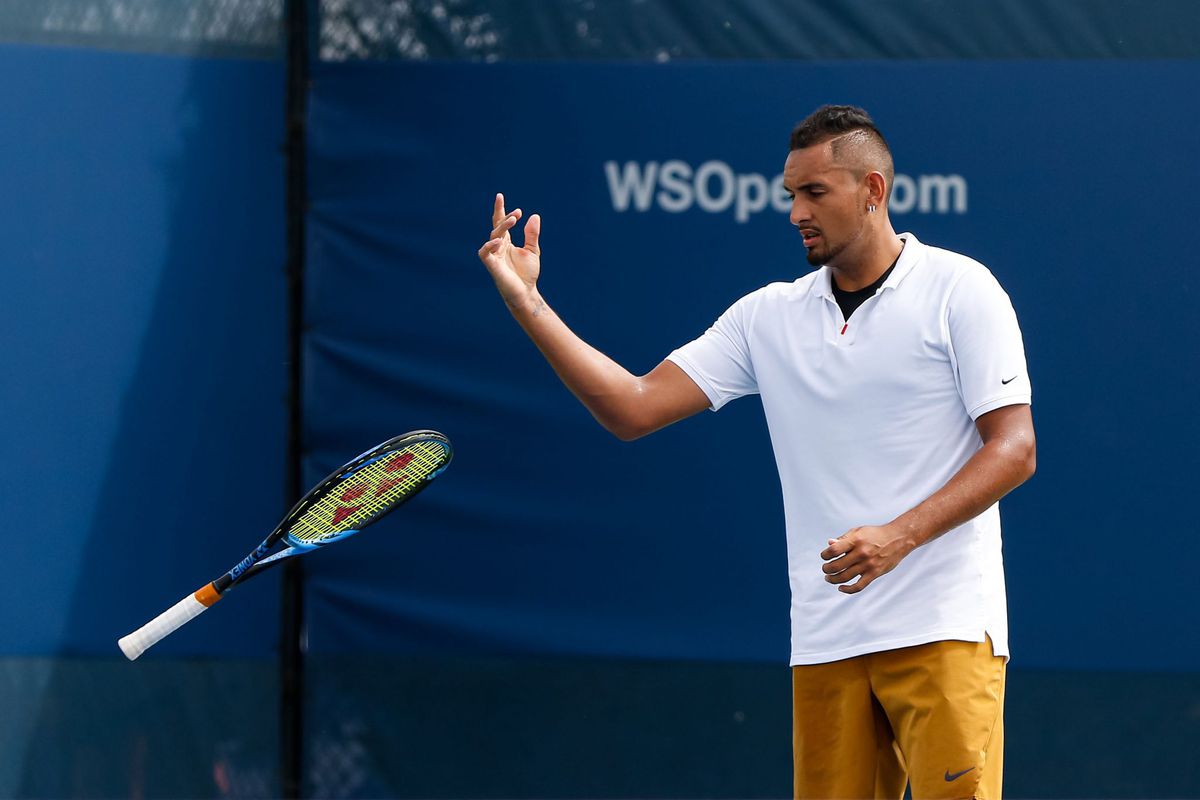 Misdragende Kyrgios krijgt torenhoge boete en moet vrezen voor schorsing