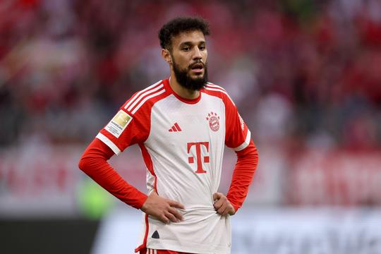 Duitsland nog lang niet klaar met Noussair Mazraoui: 'Dit is absoluut onacceptabel'