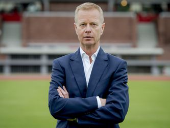 'Makkelijk Scoren' grapt met irritant trekje van Arno Vermeulen (video)