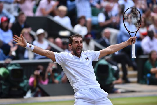 Uitzinnige Cilic timmert zich naar eerste finale op Wimbledon