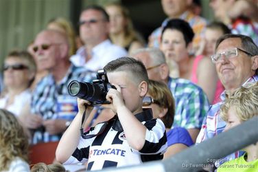 Heracles presenteert selectie én nieuwe bus op open dag