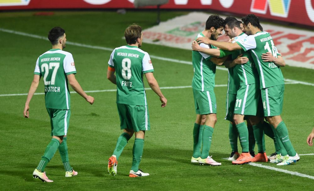 Werder Bremen werkt zich dankzij gigantische overwinning uit degradatiezone
