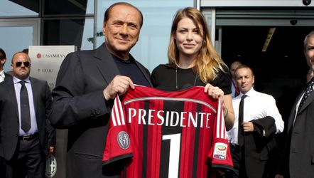 Berlusconi zet AC Milan mogelijk in de etalage