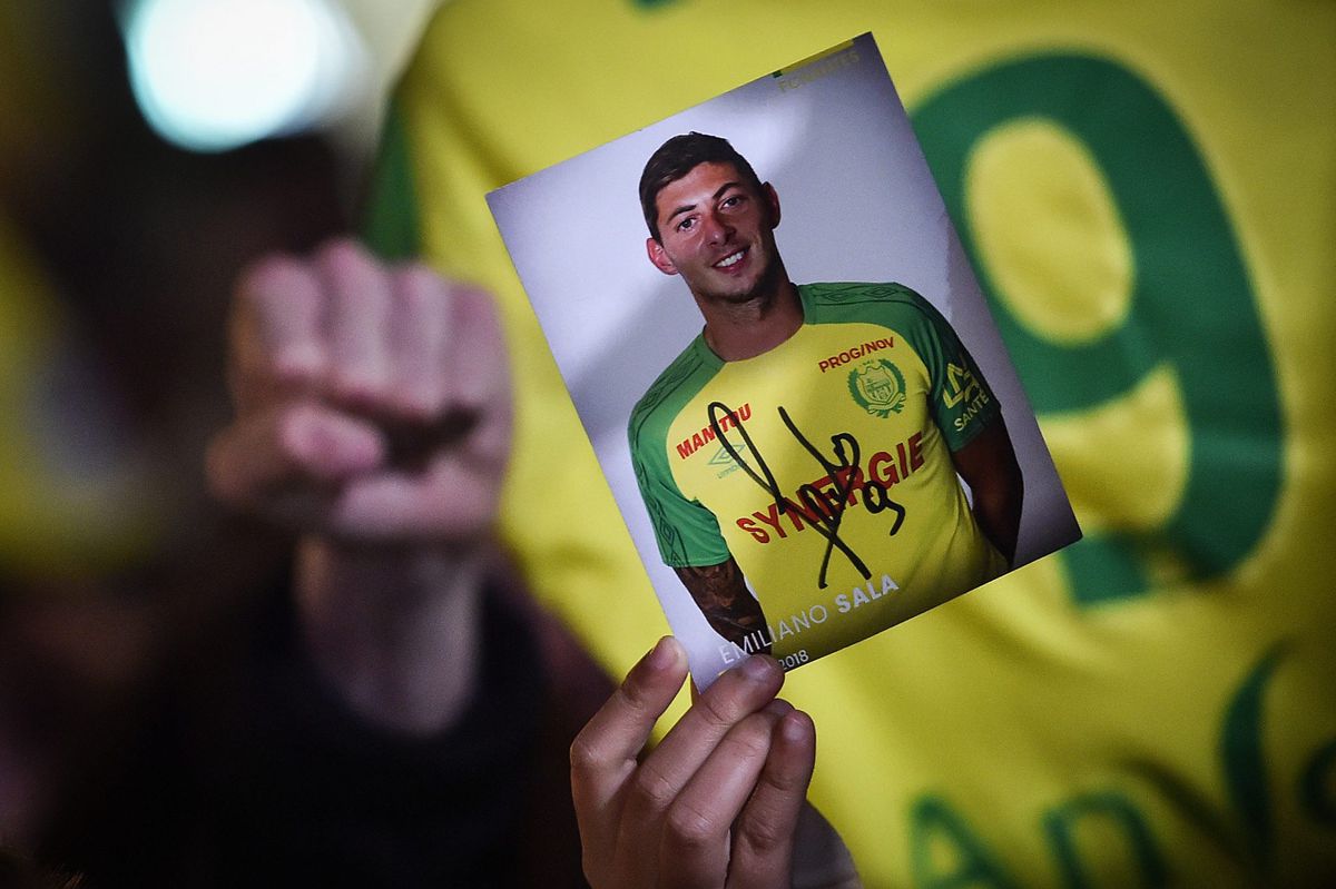 Zoektocht naar vermiste voetballer Sala opgegeven: 'Kans op overleving is nu nihil'