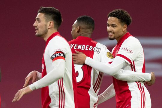 Jonkies Ajax gaan flink genieten: 'We gaan vanavond wel even uit ons dak ja'