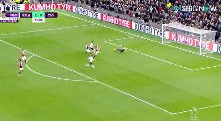 🎥 | Zuid-Koreaanse commentator gaat los na goal van Son 🇰🇷