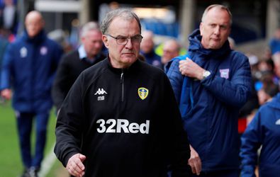 Leeds-spelers krijgen nieuwe regel: doorspelen bij blessure tegenstander