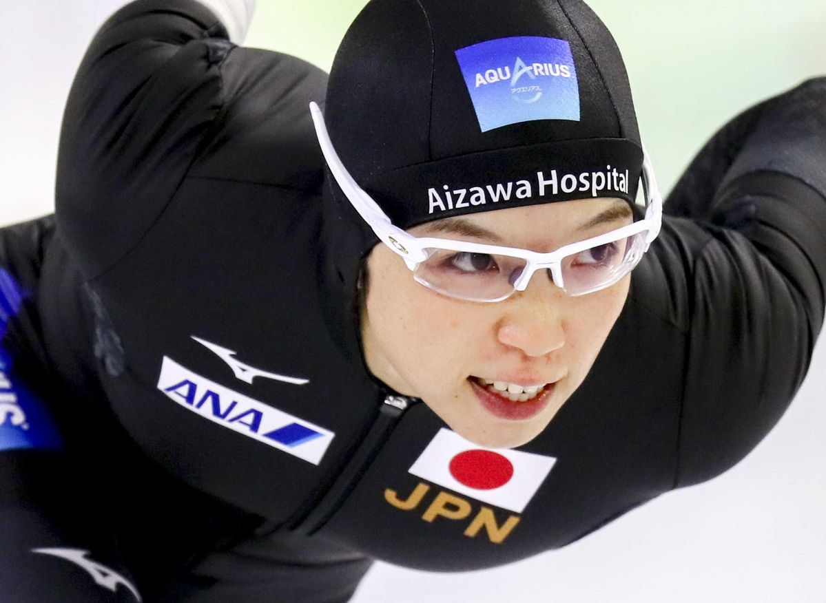 Kodaira schaatst nieuw baanrecord Thialf bij 500m sprint