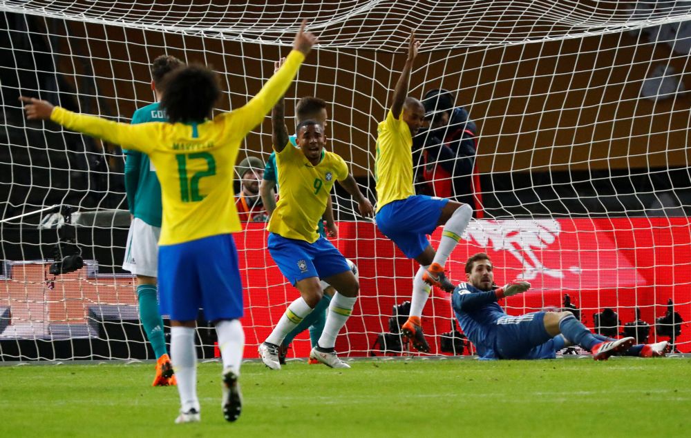 Brazilië neemt dankzij Gabriel Jesus revanche op Duitsland