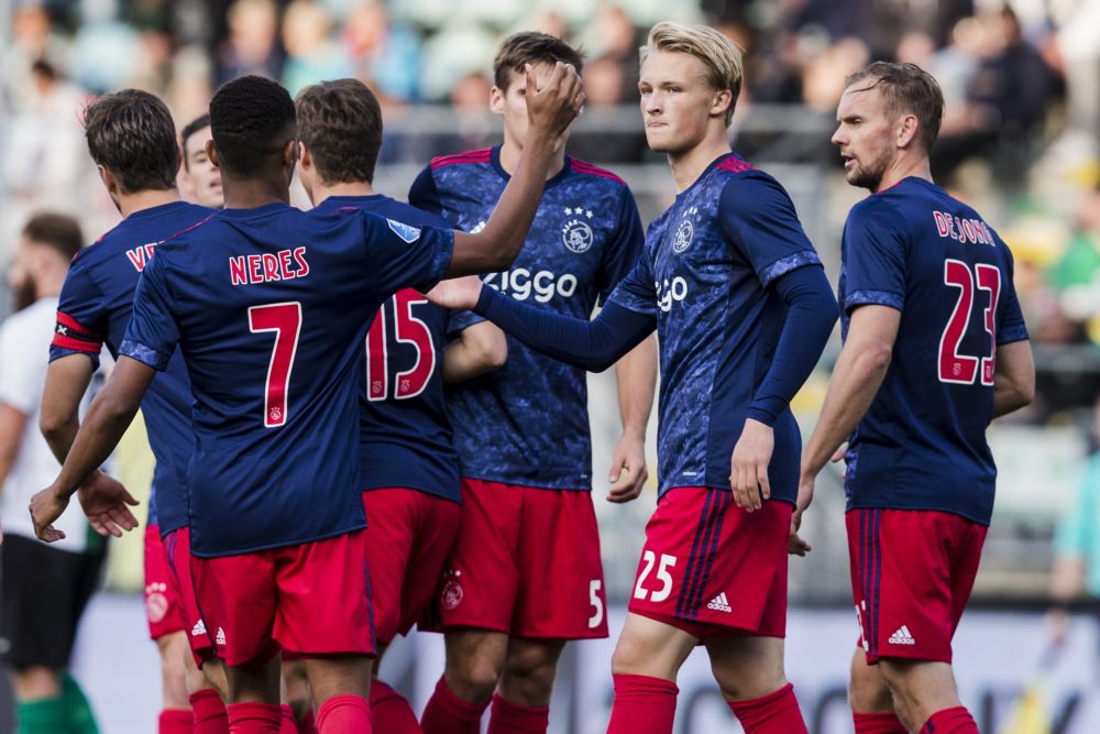Dolberg maakt er 3 voor winnend B-elftal Ajax