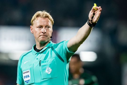 De scheidsrechters van de eerste speelronde in de Eredivisie: Blom alleen videoscheids