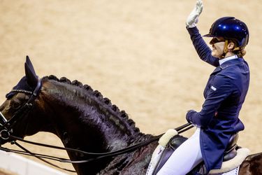 Zilver voor Nederlandse dressuurruiters bij EK in eigen land