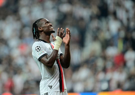 Besiktas-fans smeken Ajax om rustig aan te doen: 'We zijn niet klaar voor een 8-0 nederlaag'