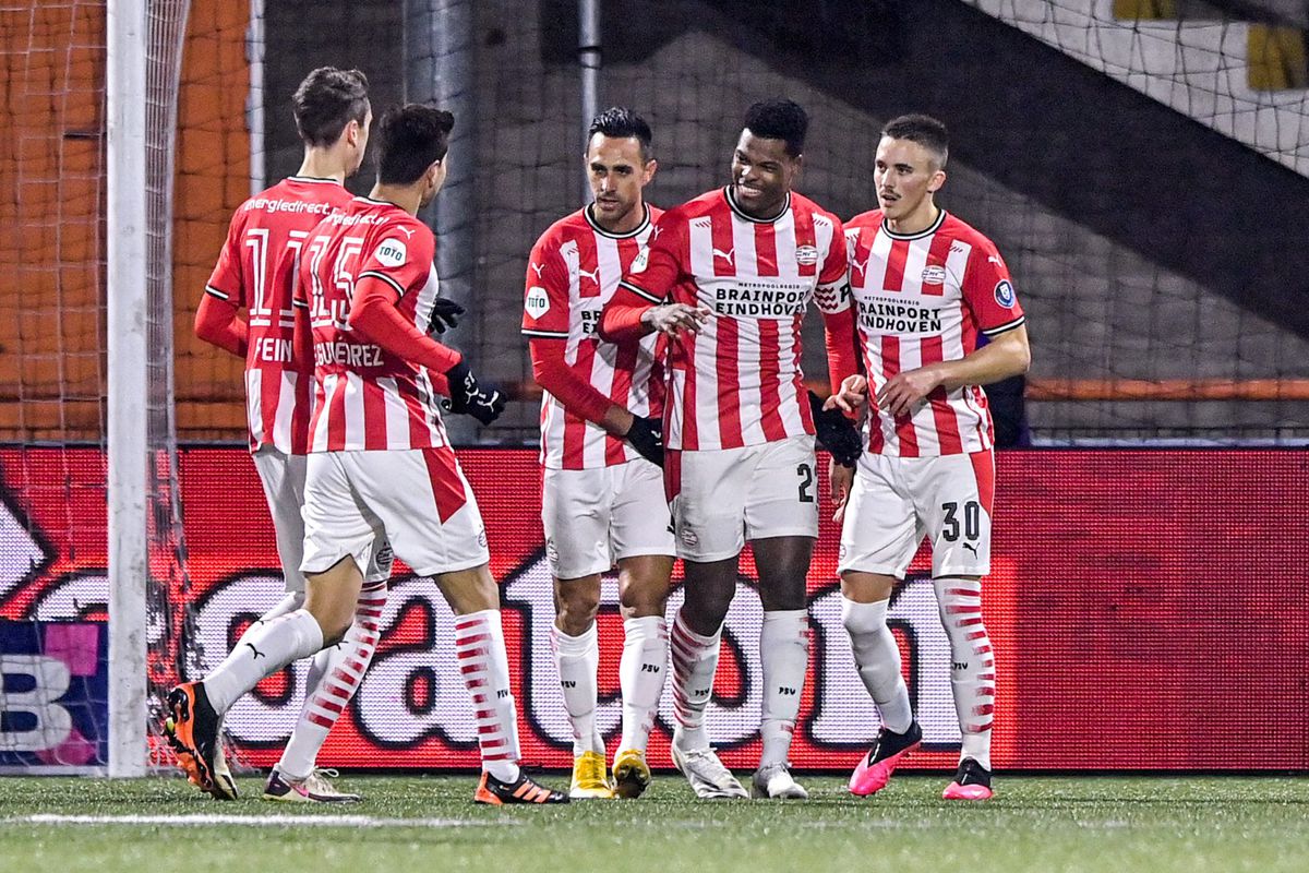 PSV bekert na moeizame pot tegen FC Volendam verder