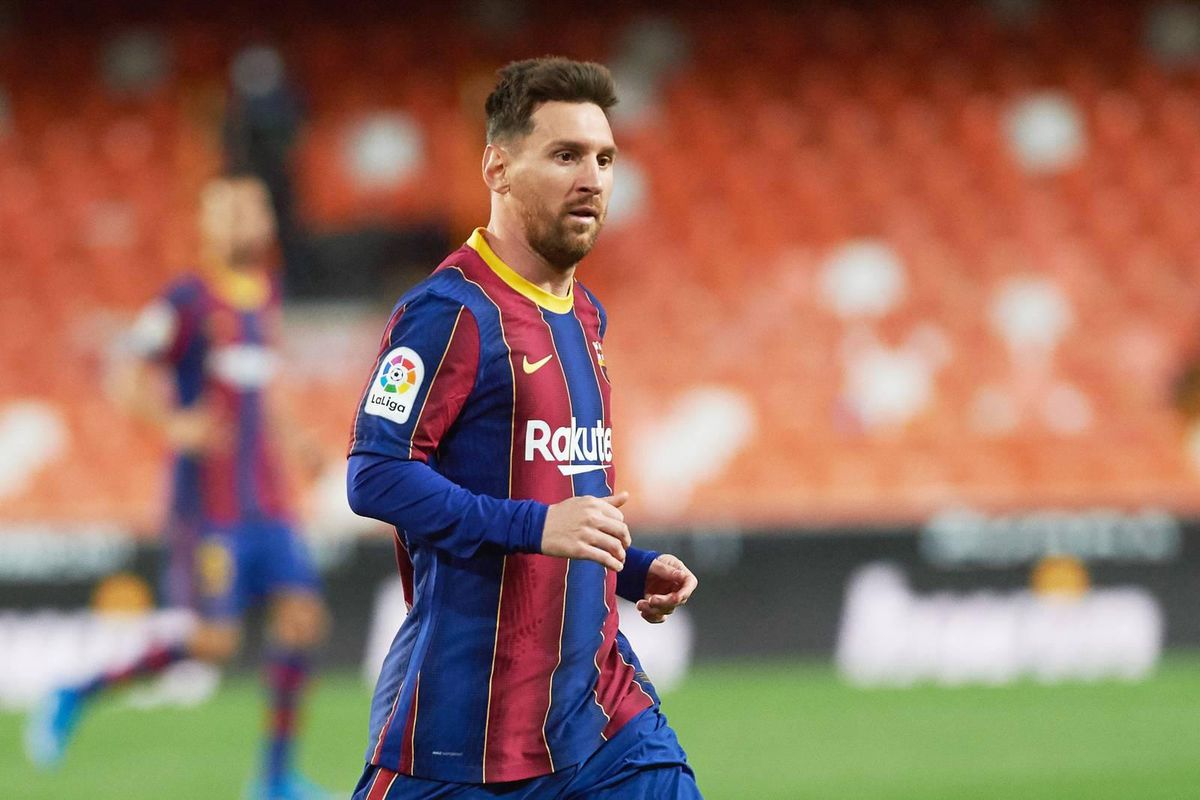 Om 00.00 uur is Lionel Messi transfervrij: gaat-ie weg bij FC Barcelona of blijft hij toch?