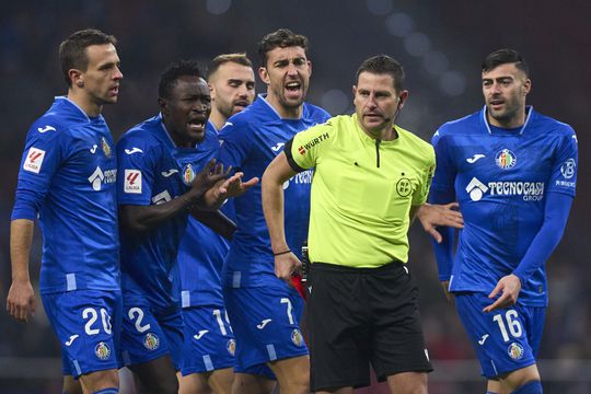 Getafe verliest het hoofd en begint 2024 met drie rode kaarten